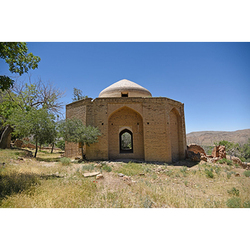 The mausoleum of Imām Shāh Gharib Mirza